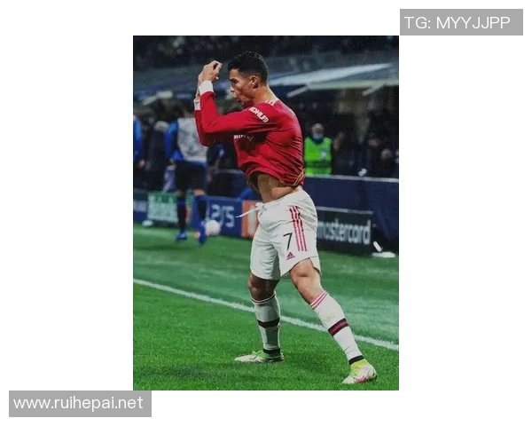 足球明星C罗冠状疫情期间的坚持与奉献精神展现了运动员的责任与担当